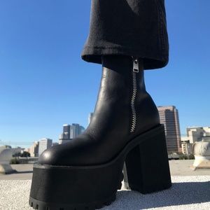 UNIF Bonnie Boots Size 11 NIB